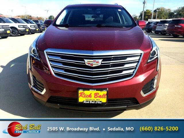 Used 2017 Cadillac XT5 Luxury with VIN 1GYKNBRS5HZ134515 for sale in Sedalia, MO