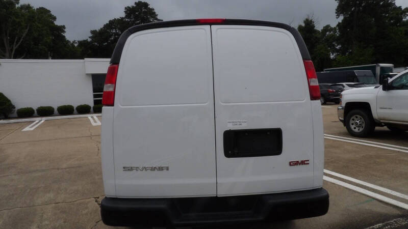 2020 GMC Savana 2500