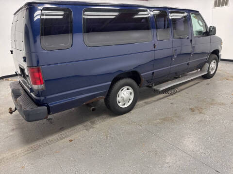 2013 Ford E-Series E-350 SD