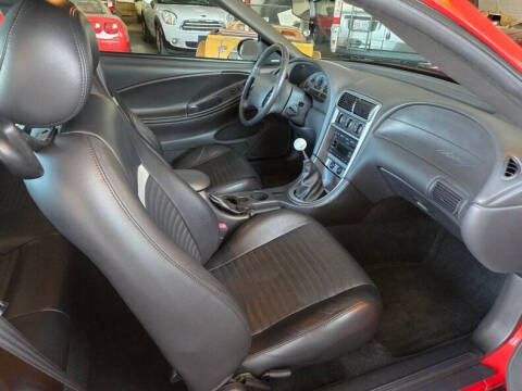 2004 Ford Mustang Mach 1 Premium