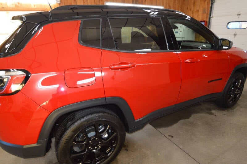 2023 Jeep Compass Altitude photo 6