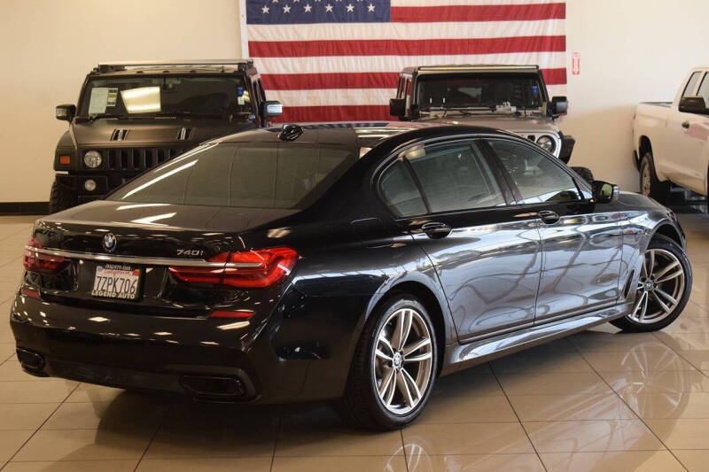 2017 BMW 7 Series 740i