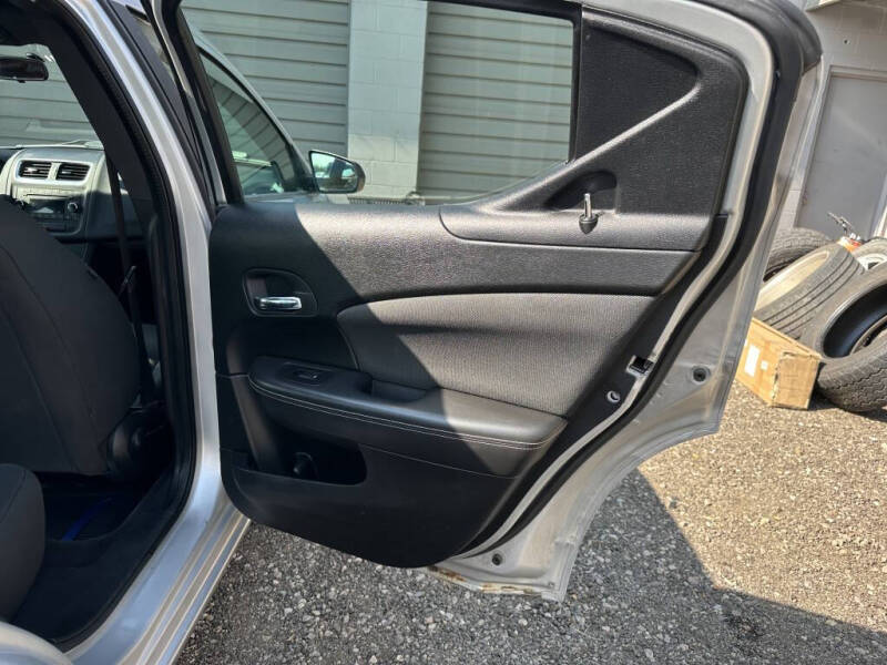 2011 Dodge Avenger Express