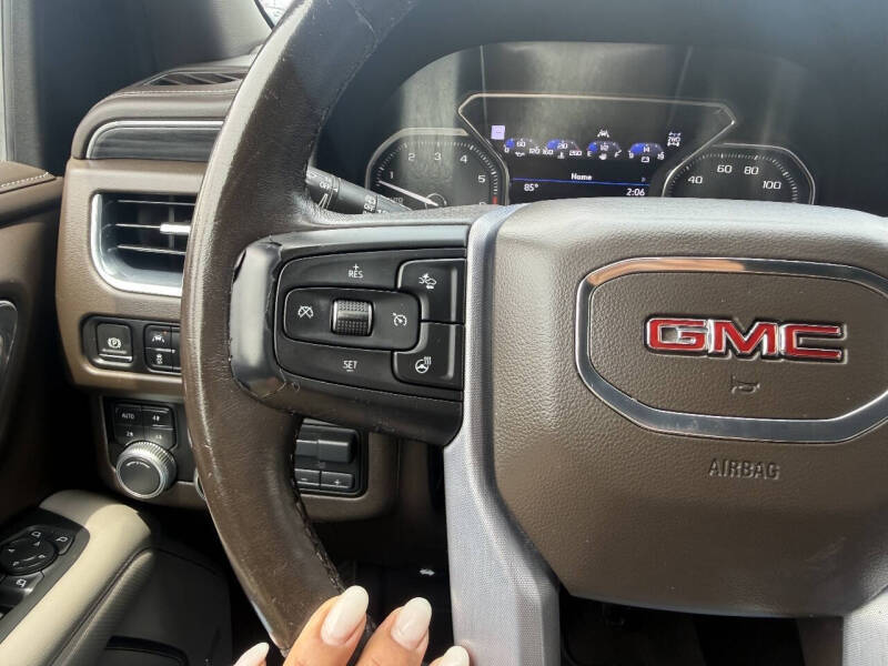 2021 GMC Yukon SLT