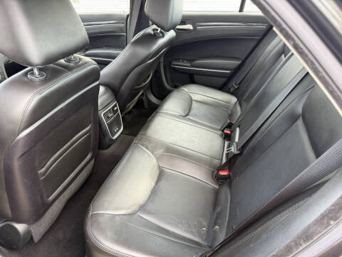 2020 Chrysler 300 Touring