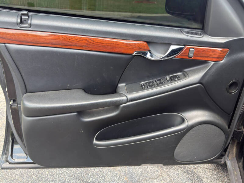 2005 Cadillac DeVille