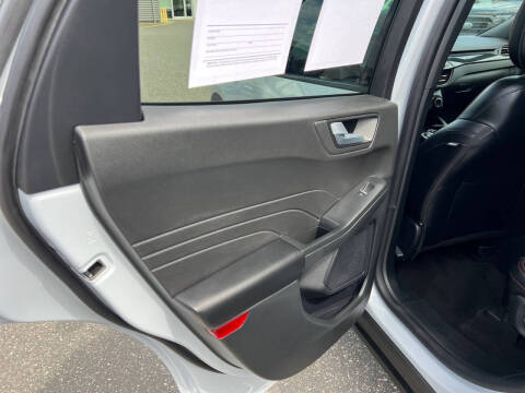 2025 Ford Escape ST-Line Select