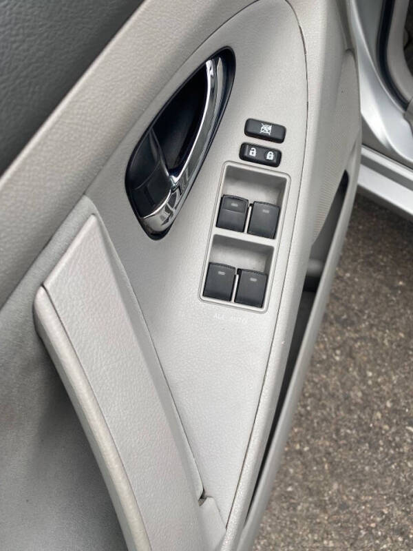 2011 Toyota Camry LE