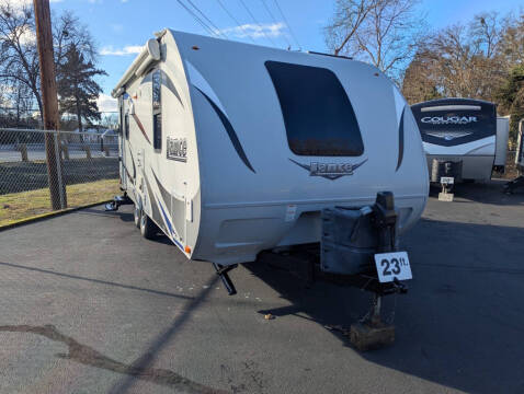 2015 Lance 1995 / 23ft