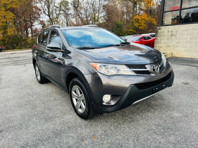 2015 Toyota RAV4 XLE photo 3