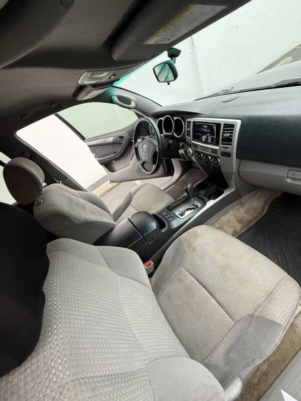 2004 Toyota 4Runner SR5