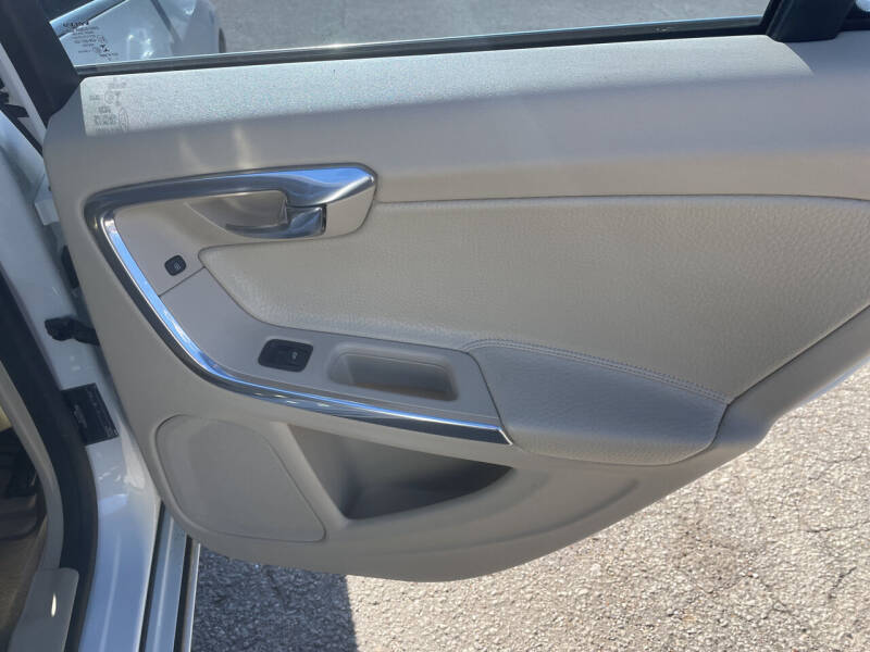 2014 Volvo S60 T5 Premier