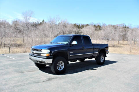 2000 Chevrolet Silverado 1500 for sale at St. Croix Classics in Lakeland MN