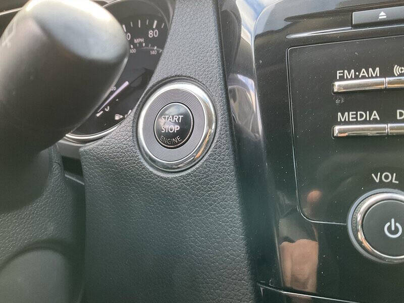 2015 Nissan Rogue SV