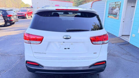 2018 Kia Sorento LX
