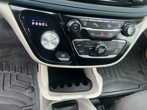 2021 Chrysler Pacifica Touring