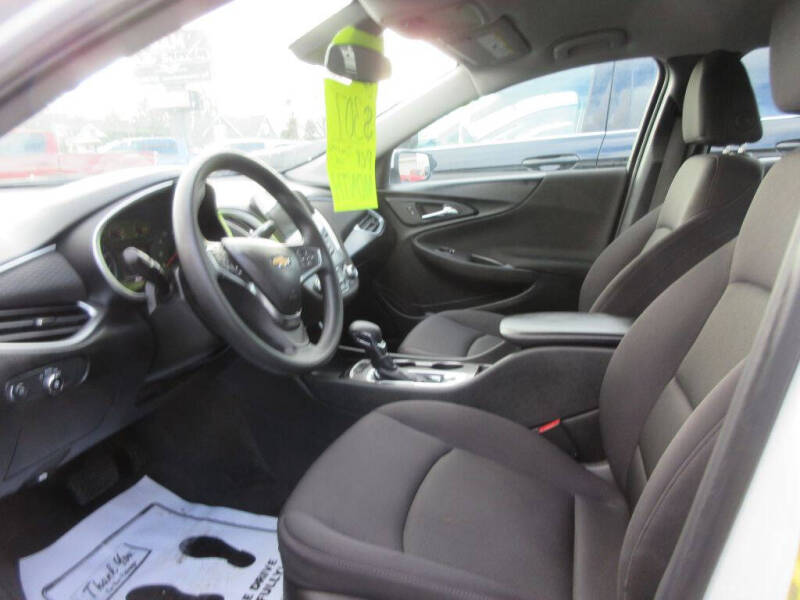 2024 Chevrolet Malibu LS