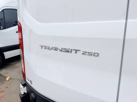 2023 Ford Transit 250