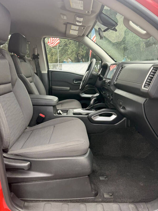 2022 Nissan Frontier S