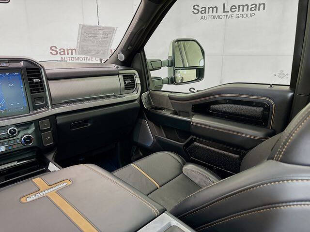 2024 Ford F-450 Super Duty Platinum