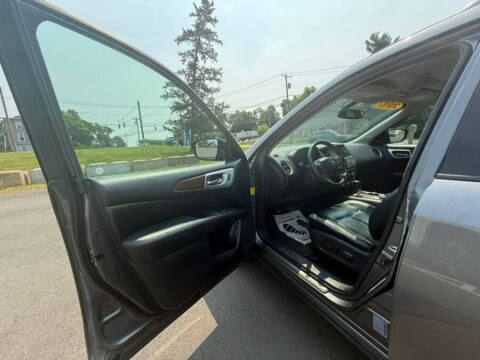 2017 Nissan Pathfinder