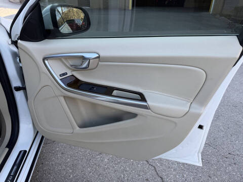 2013 Volvo S60 T5 Premier