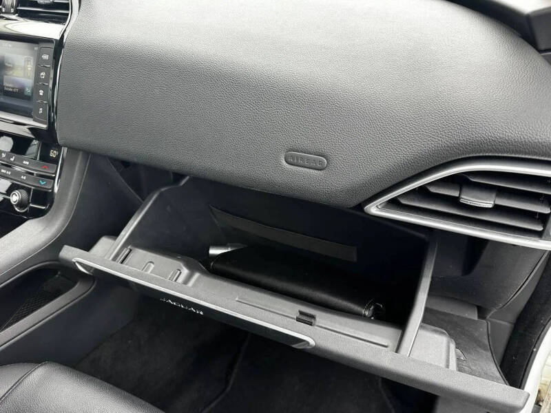 2017 Jaguar F-PACE 35t