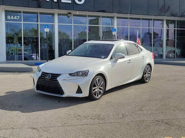 2020 Lexus IS 300