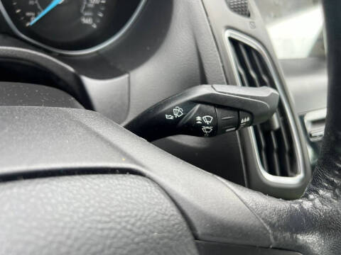 2017 Ford Focus SEL