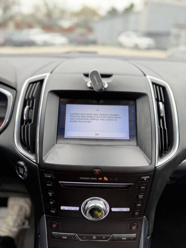2019 Ford Edge Titanium