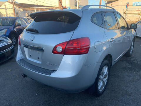 2011 Nissan Rogue SV