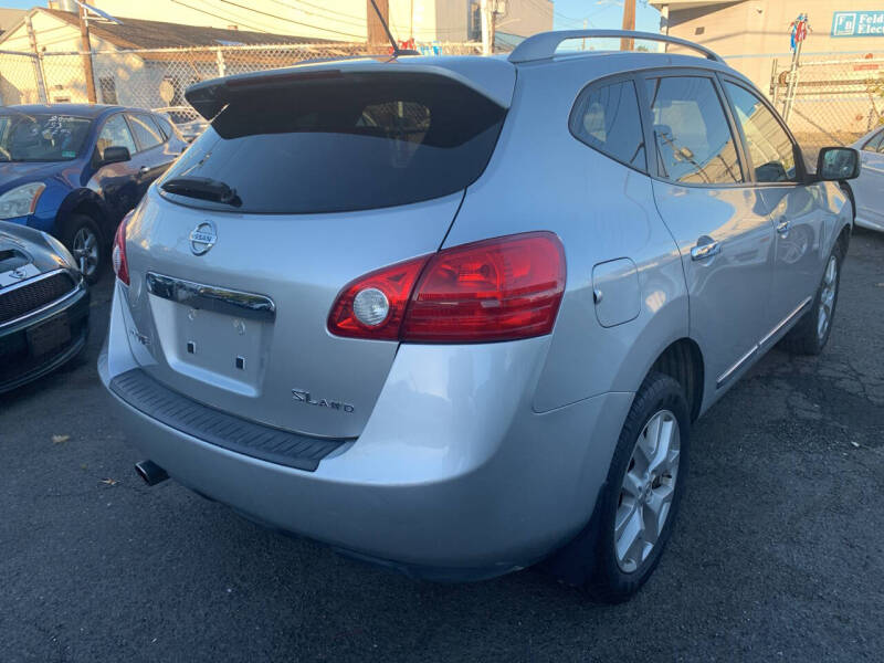 2011 Nissan Rogue SV