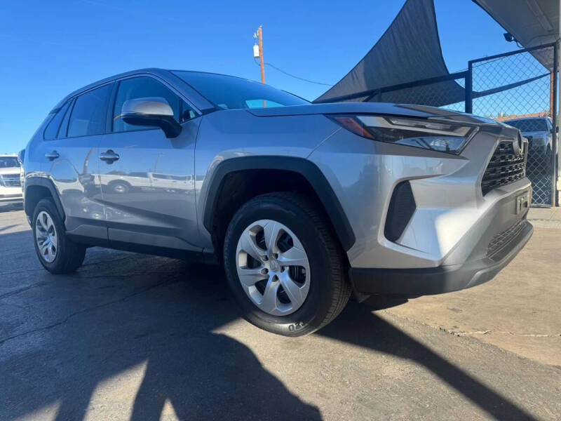 2023 Toyota RAV4 LE