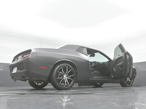 2017 Dodge Challenger SXT