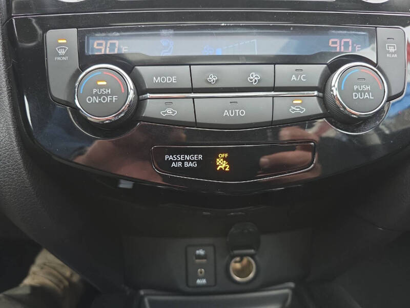 2015 Nissan Rogue SV