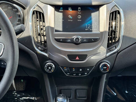 2017 Chevrolet Cruze LT Auto
