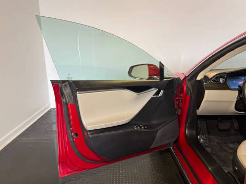 2014 Tesla Model S