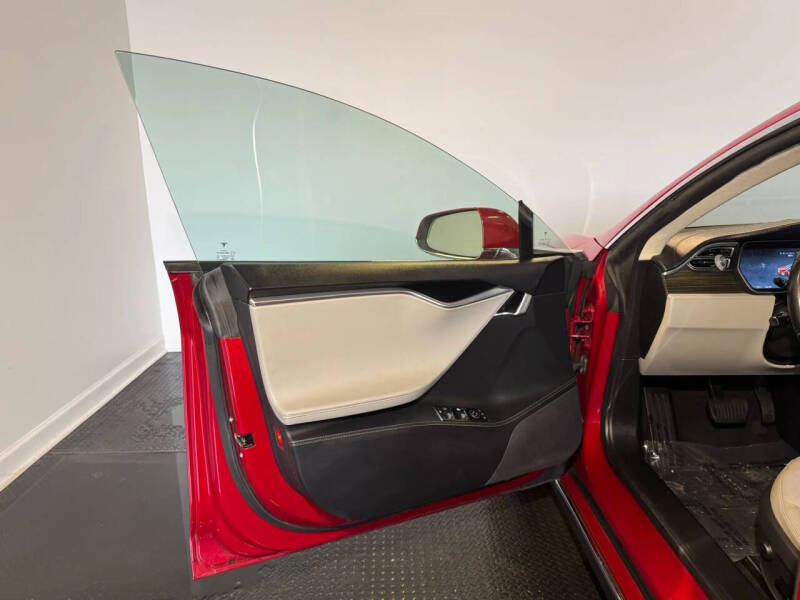 2014 Tesla Model S