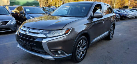 2017 Mitsubishi Outlander for sale at GEORGIA AUTO DEALER LLC in Buford GA