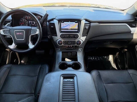 2017 GMC Yukon SLT