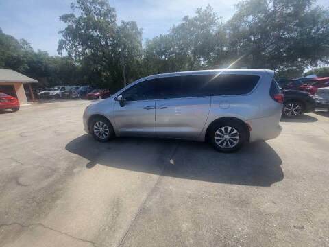 2017 Chrysler Pacifica Touring
