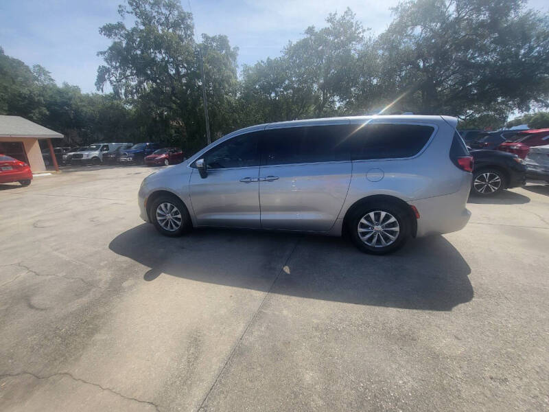 2017 Chrysler Pacifica Touring