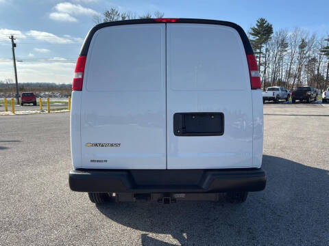 2025 Chevrolet Express 2500