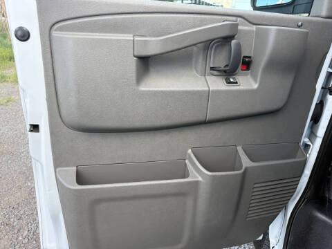 2023 GMC Savana 2500