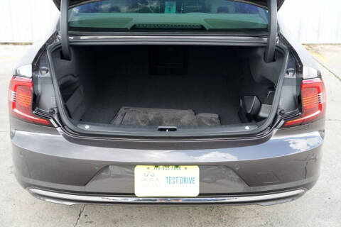 2024 Volvo S90 Recharge T8 Ultimate