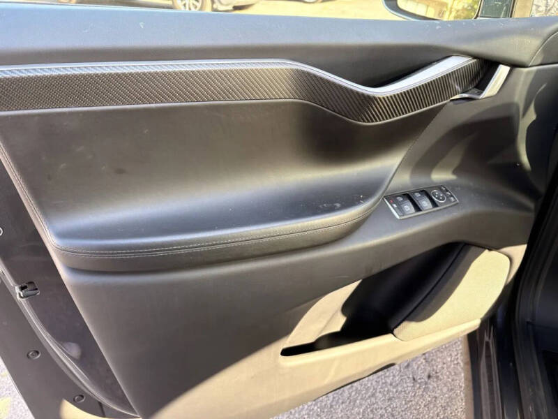2017 Tesla Model X 75D
