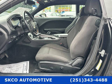 2019 Dodge Challenger SXT