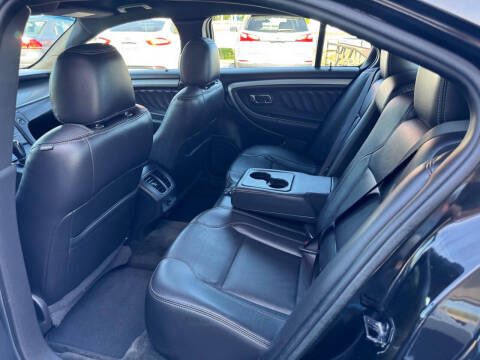 2014 Ford Taurus SEL