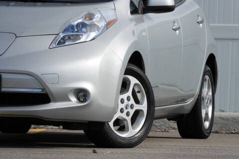 2011 Nissan LEAF SV