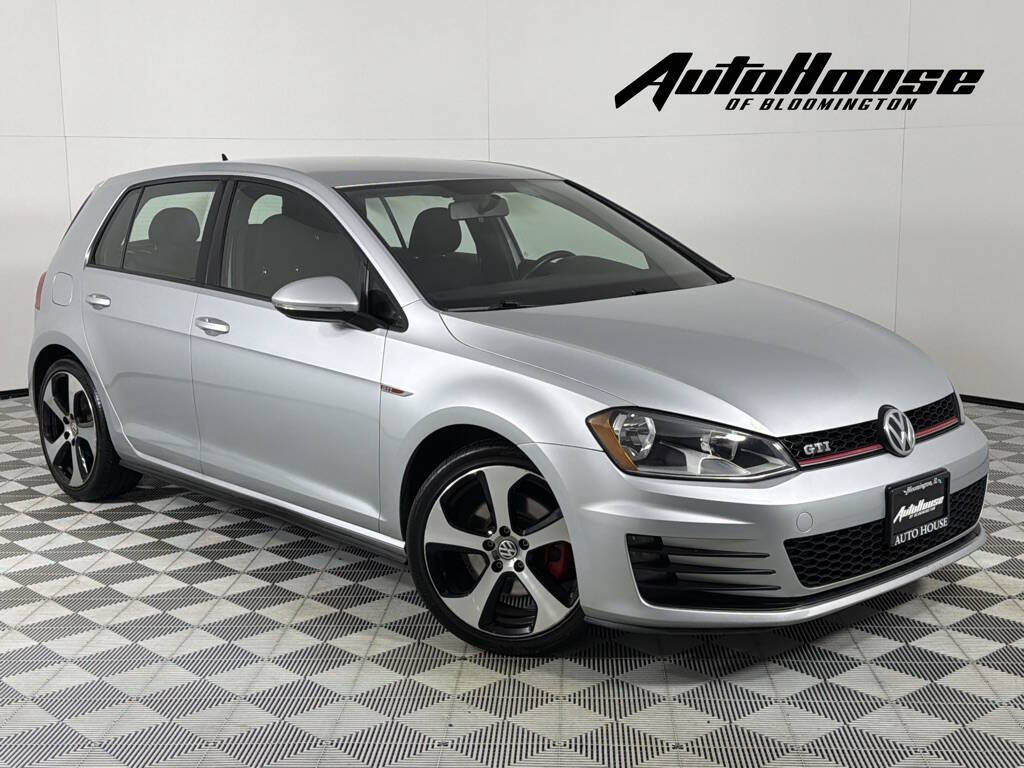 2016 Volkswagen Golf GTI Base's photo